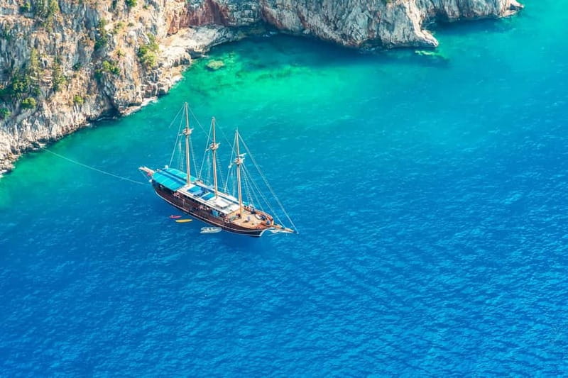 Oludeniz: Butterfly Valley, St. Nicholas Island incl. Lunch - Butterfly Valley: beach, path, and waterfalls