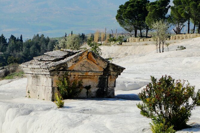 Pamukkale and Hierapolis Full-day Guided Tour from Alanya - Cleopatra Pool and the extra €10 decision