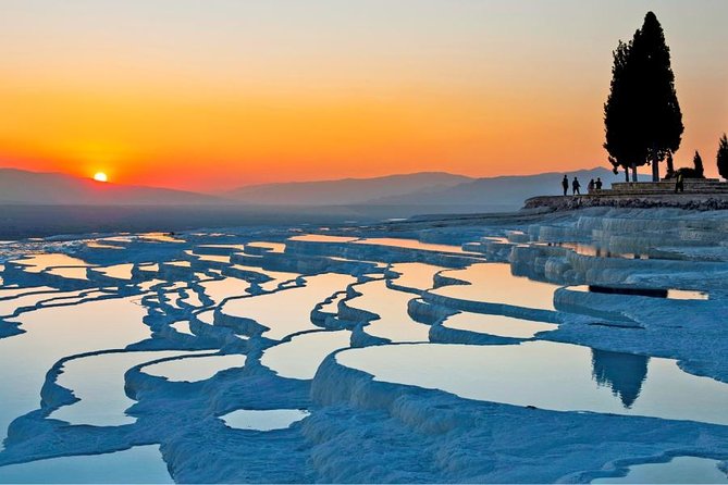 Pamukkale Hierapolis and Cleopatra's Pool Tour with lunch from Antalya - The Cleopatra’s Pool problem
