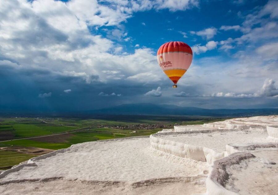 Pamukkale: Hot Air Balloon Flight with Flight Certificate - Why Pamukkale looks best from a balloon