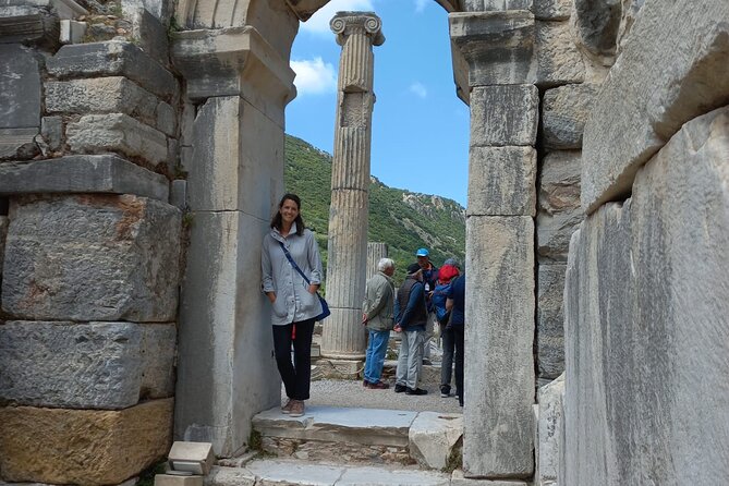 Private Biblical Ephesus Tour from Kusadasi Port with Lunch - How the price compares with the actual day