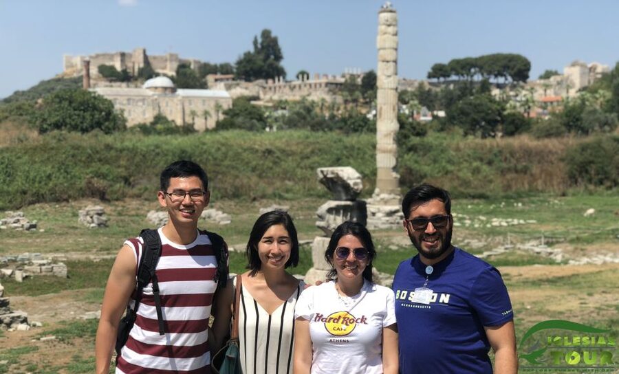 PRIVATE EPHESUS TOUR FOR CRUISERS: On-time Return Guaranteed - Meeting your guide at Kuşadası Cruise Port