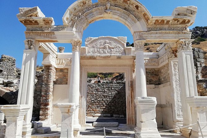 PRIVATE NO HIDDEN FEES Ephesus, Mary's House Guided Tour /GRP OPT - Keeping the tour focused on what you booked