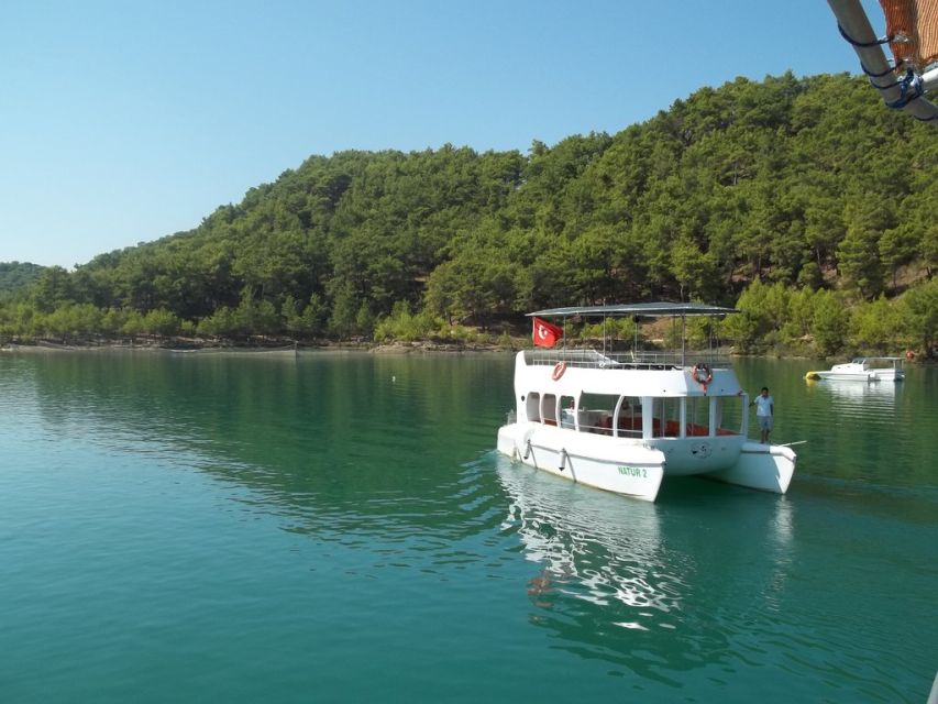 Side: Green Canyon Boat Trip & Bus Safari with Lunch - Key points at a glance
