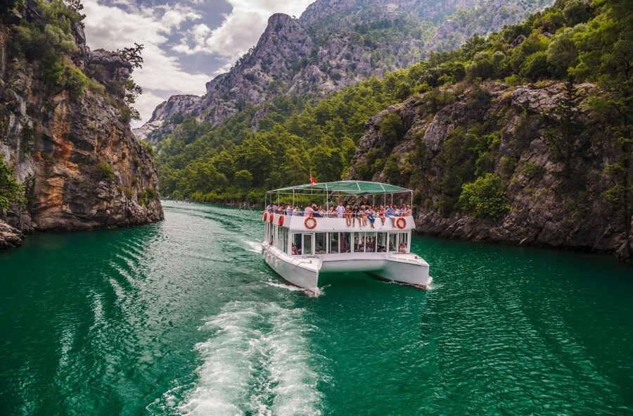 Side: Green Canyon Jeep and Boat Tour with Lunch - Villages and mountain views near Oymapınar