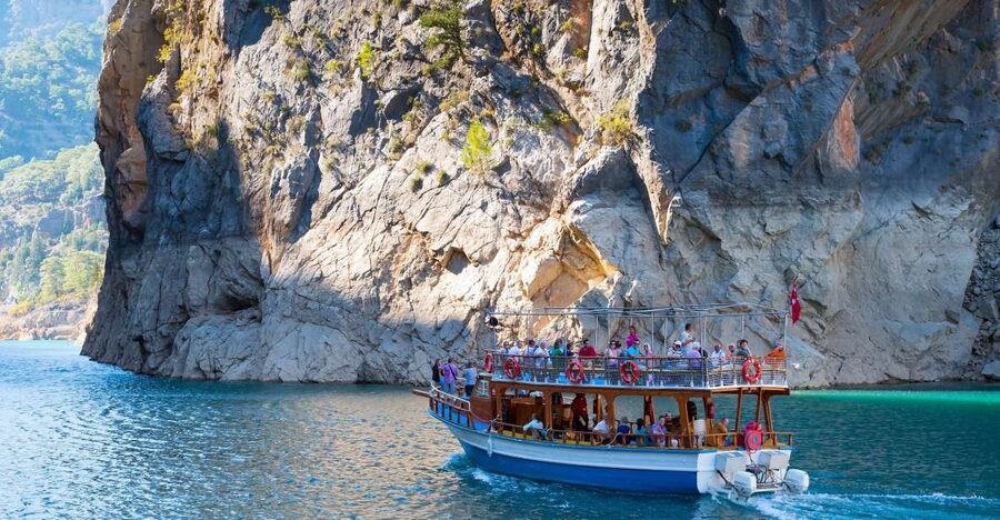 Side: Green Canyon Jeep and Boat Tour with Lunch - Lunch at Gölbaşı Restaurant and Hotel