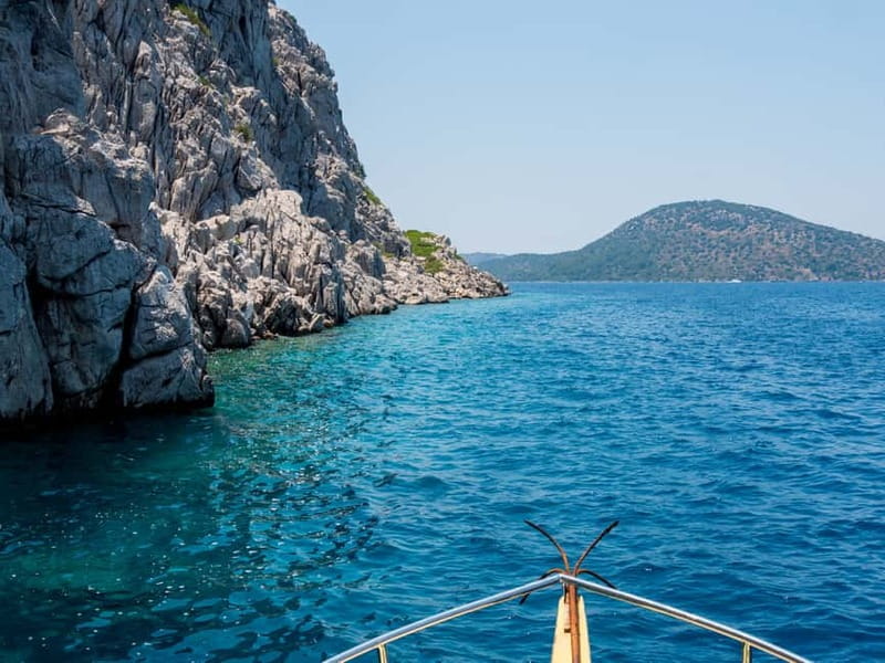 Side: Pirate Boat Trip with Lunch & Swimming Stops - Choosing the route near Side and Alanya