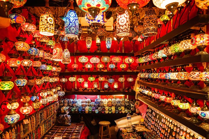 Skip-the-Line Istanbul: Private Tour from Cruise Ship & Hotel - Grand Bazaar: shopping with a local hand