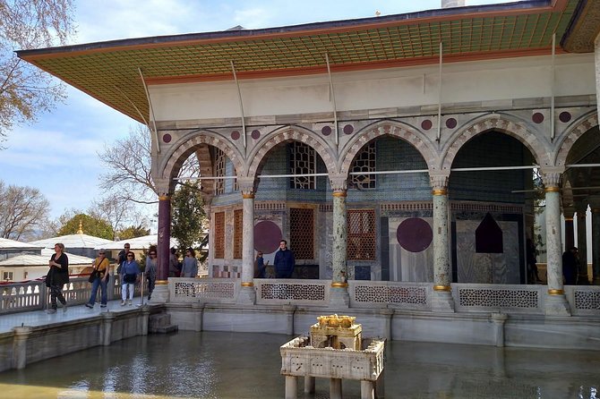 Small-Group Topkapi Palace and Harem Tour with Tickets - Timing, weather, and practical planning