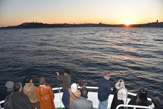 Sunset Cruise with Stop along Asia: Discover Istanbul's Bosphorus - Bebek, Anadolu Hisarı, and Küçüksu Pavilion