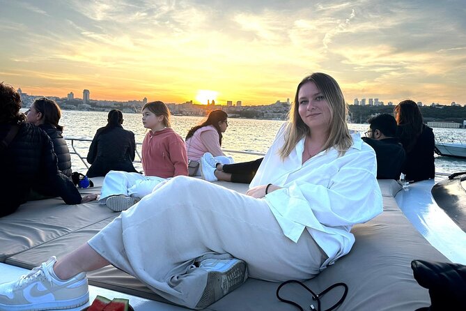 Sunset or Daytime Istanbul Guided Luxury Yacht Cruise with Snacks - Çırağan Palace, Ortaköy, and the Changing Light