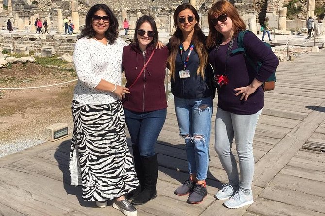 Top-Rated: Ephesus & Artemis Tour for Cruisers WITH ENTRY TICKETS - Lunch, Turkish flavors, and the shopping question