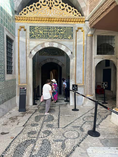 Topkapi Palace & Harem, Skip-the-Line Entry with SMALL GROUP - The Harem, where the palace becomes personal