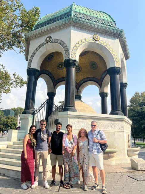 Topkapi Palace & Harem, Skip-the-Line Entry with SMALL GROUP - What the guides add to the visit